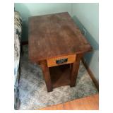 End Table w/Drawer