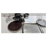 Assorted Baking Pans, Plastic ,Storage Containers