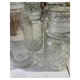 4 planters glass jars