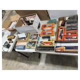 Vintage HO Lionel Train Set - Tracks,, Train and