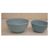 Delphite Blue Bell Pyrex Mixing Bowls set of 2