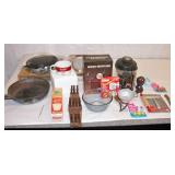 Estate Kitchen Ware Lot