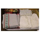 Table Cloths & Placemats