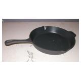 New Cast Iron 12" Skillet Double Spout