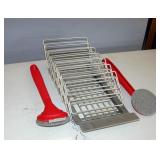 New Steak Griller & 2 BBQ Grill Scrapers