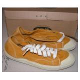 Bum Low Top Shoes Size 10