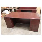 Mahogany Executive Dsk 72" W 36"D 30"T