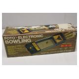 Vintage Foto Electronic Bowling Game