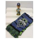 Echiro Rookie Year bobblehead & Scarf