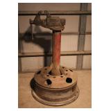 Pedestal Mounted Vice