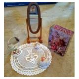 Mirrors, Vase, Et. Cetera