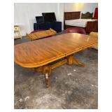 NO RESERVE Solid Wood Oval Table with two leafs