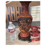 NO RESERVE Beautiful lamp with silk shade
