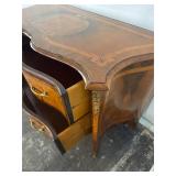 Louis XVI chest. Inlaid walnut and bronze finishes