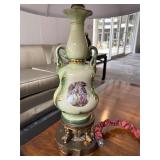NO RESERVE. Hand painted vintage lamp