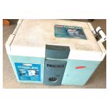 Rubbermaid Thermoelectric cooler warmer plus Rubbermaid Thermoelectric cooler warmer plus