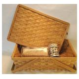 Cute basket with lid, 3 all purpose jars & vase Cute basket with lid, 3 all purpose jars & vase