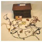 Wooden jewelry Box with jewelry Wooden jewelry Box with jewelry