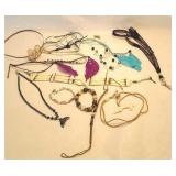 Beautiful bundle of jewelry Beautiful bundle of jewelry