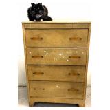 Appx 30.5 x 17x 46.5 dresser Appx 30.5 x 17x 46.5 dresser
