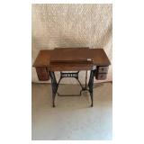 Singer, sewing machine cabinet only