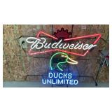 Budweiser duck unlimited, neon sign