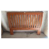 Wood headboard and frame double R clean