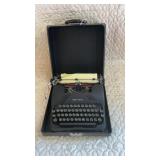 Vintage Smith corona typewriter , excellent