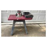 Router table and router