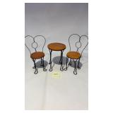 Boyd Behr, accessories table and chairs