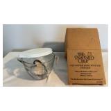 Pampered chef 2 quart batter bowl with lid