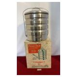 Vintage picnic pack stack
