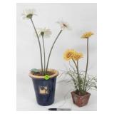 Pottery Planter & Daisies - no shipping