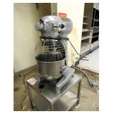 Hobart 20-quart Mixer With Bowl, Whip, Stand