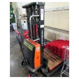 2021 Noblelift Spn22-98 2200lb Semi-electric Stacker