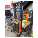 2020 Noblelift Spn22-98 2200lb Semi-electric Stacker