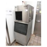 Hoshizaki F-450maj Self-contained 450lb Ice Flaker With Bin