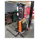 2021 Noblelift Spn22-98 2200lb Semi-electric Stacker
