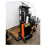 2020 Noblelift Spn22-98 2200lb Semi-electric Stacker