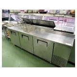 93-inch True Tpp93 Self-contained 3-door Pizza Prep