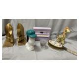 Fleur de les book ends, Snoopy and other things