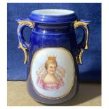 Vintage Royal Princess Queen 2 handle urn piece