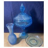 Vintage blue Indiana Glass diamond candy dish w/