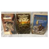 Vintage HG Wells & Kenneth C Flint paperback books