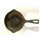 Vintage #8 cast iron skillet