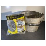 Metal Pale & 25 Wood Post Screw-In Insulators