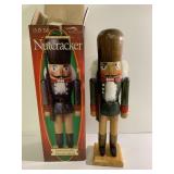15" nutcracker with box