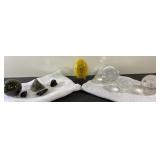 Vintage stone & art glass items-has 1 stand (we