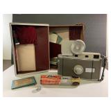 Vintage Polaroid 800 Wink-lite camera & acces-