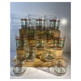 12 Holiday Mistletoe Glasses 14.oz